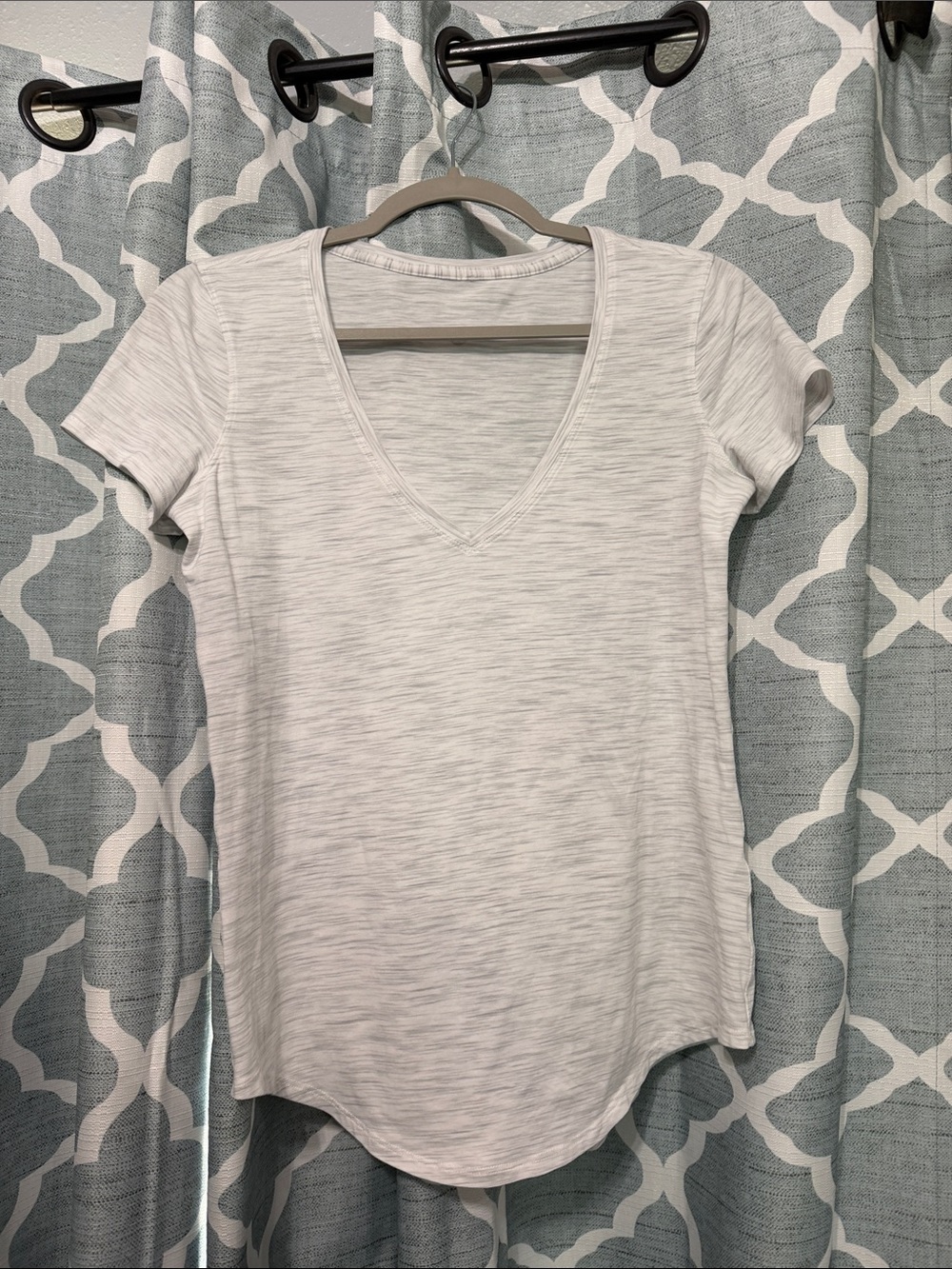 lululemon  Light Heather Gray V-Neck Love Tee